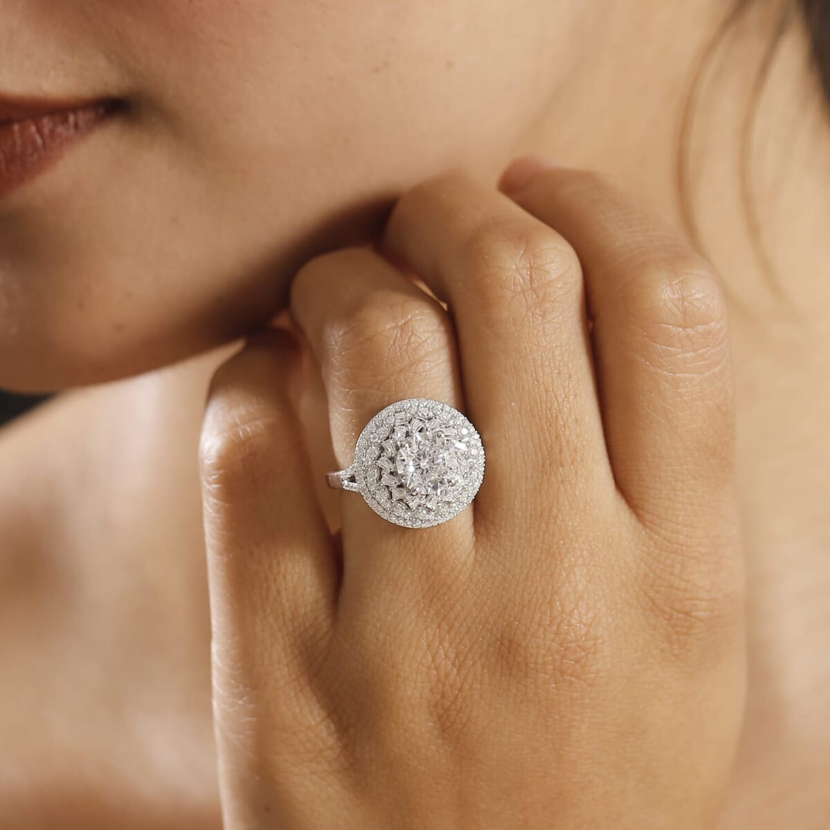 Moissanite 3.00 ctw Cocktail Ring in Rhodium Over Sterling Silver (Size 6.0) image number 2