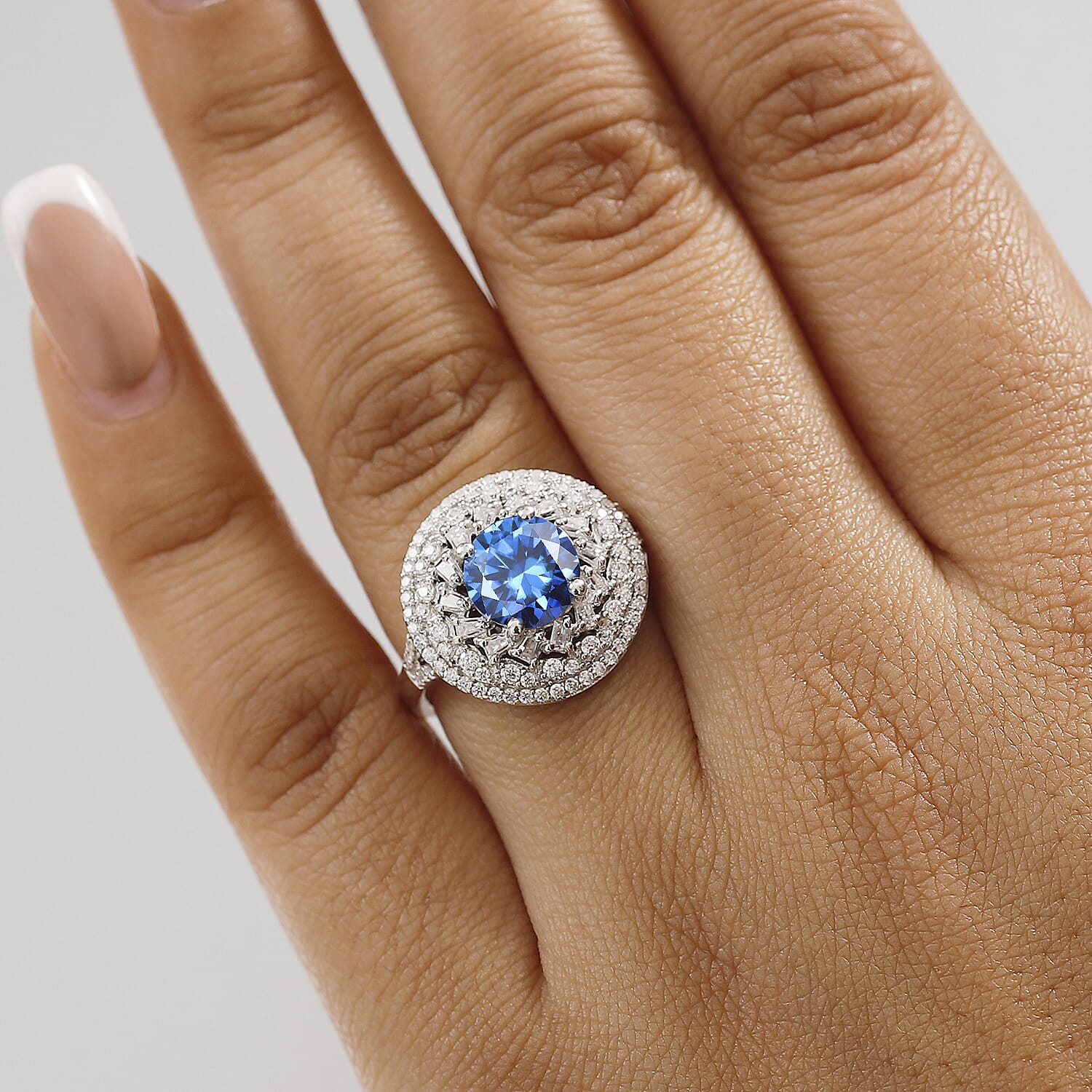 Blue Moissanite / 9 - Product card gallery slide 3 (9432433590527)