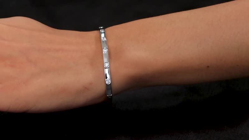 J Francis Embellished with Zirconia by Swarovski Bangle in Rhodium Over Sterling Silver (6.50 In) 1.40 ctw