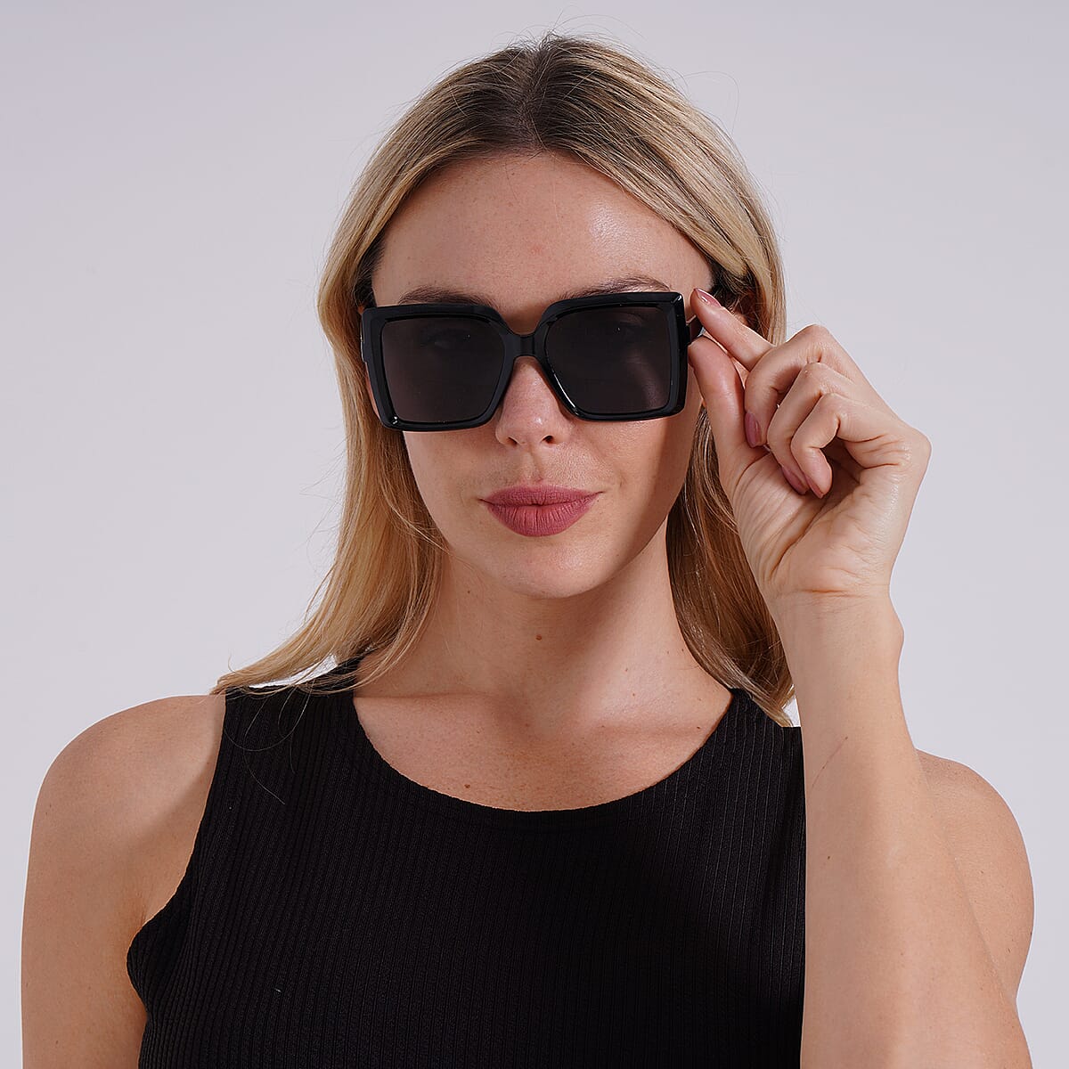 Black UV400 Polarized Sunglasses image number 2
