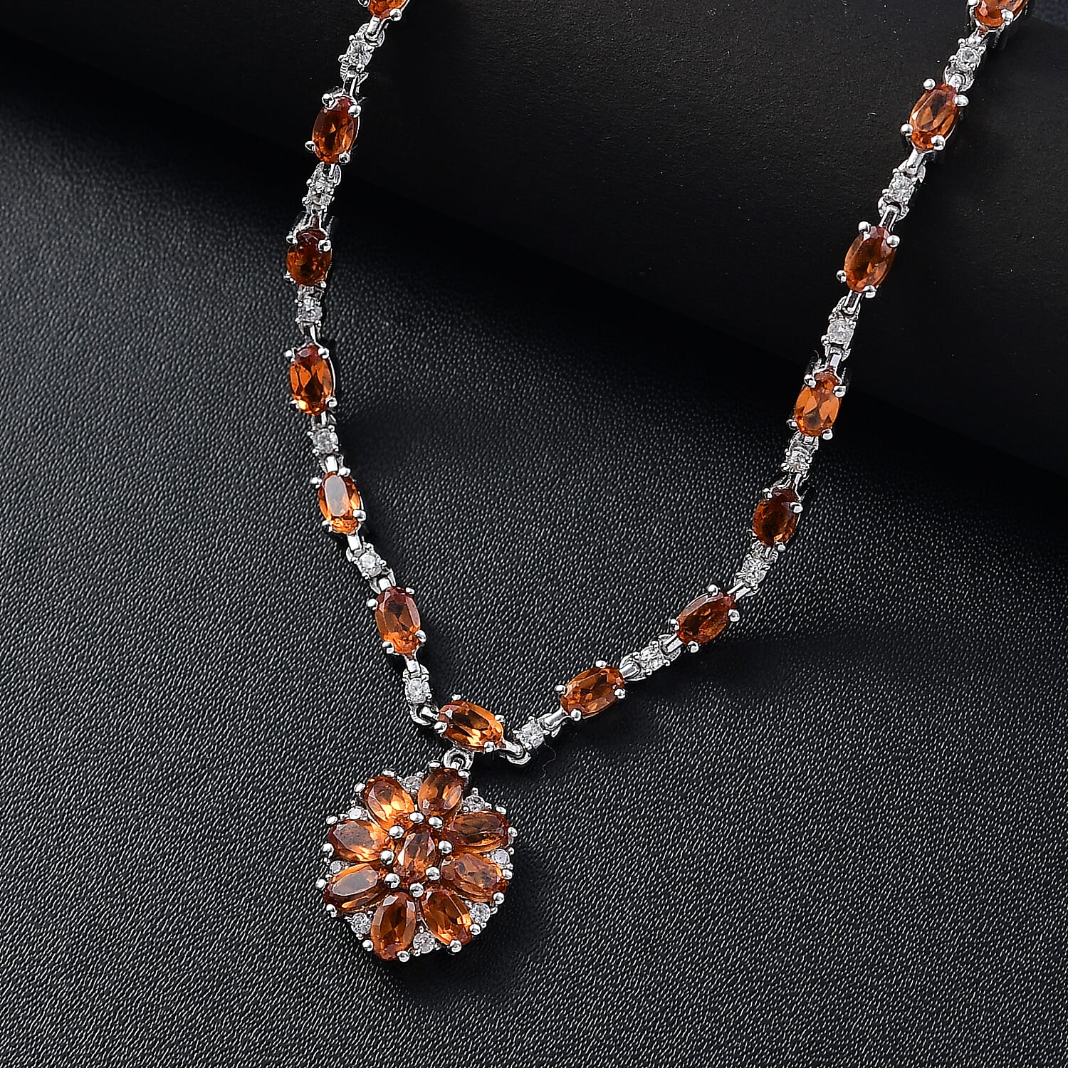 Default Title - Product card gallery slide 2 (10145800814875)