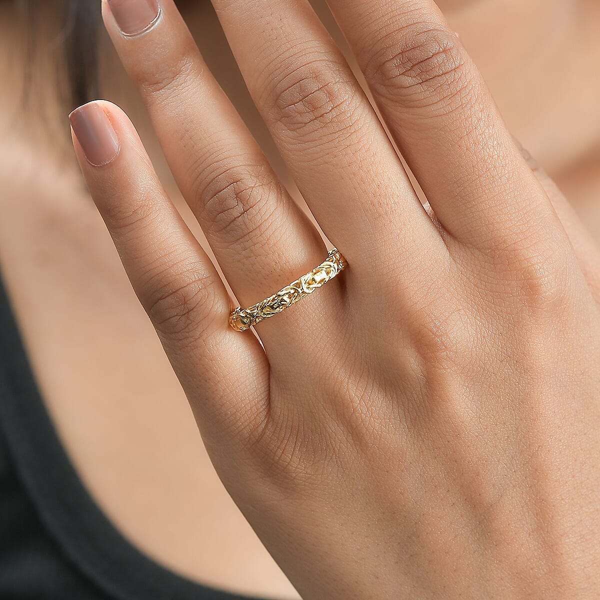 Byzantine Ring in 14K Yellow Gold Over Sterling Silver (Size 8.0) 4.20 Grams image number 2