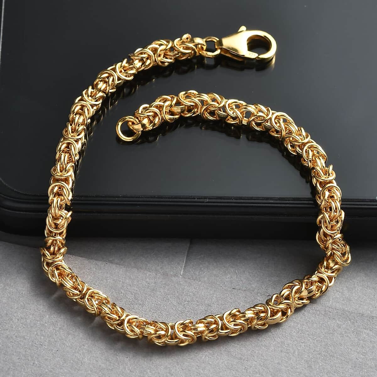 Byzantine Link Bracelet in 22K Vermeil Yellow Gold Over Sterling Silver (7.25 In) 8.2 Grams image number 1