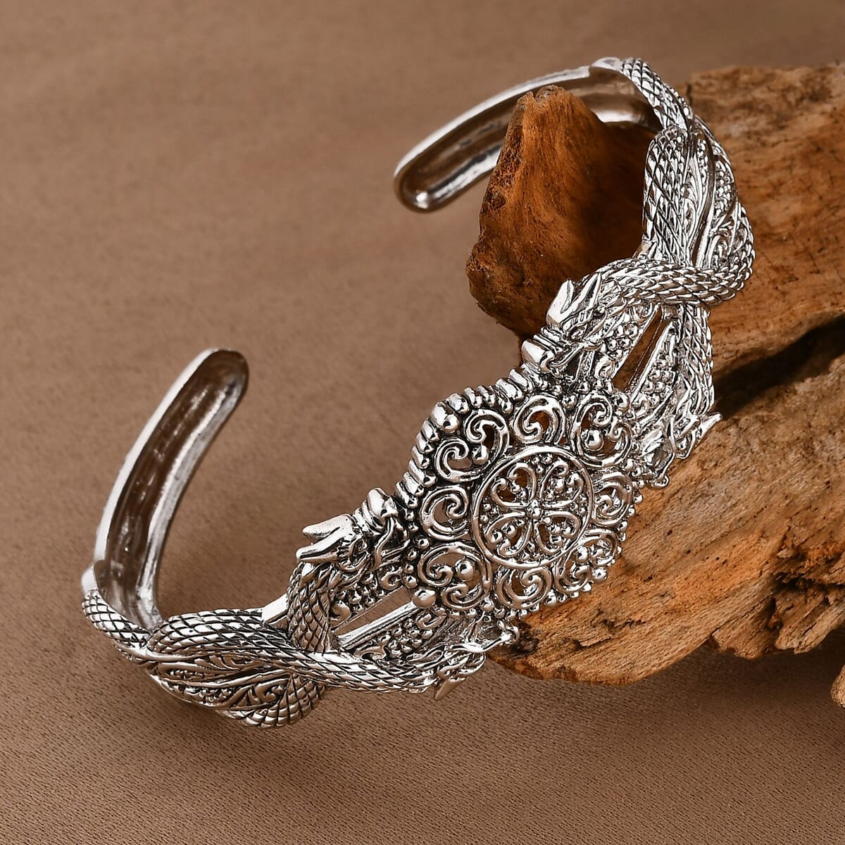 Bali Legacy Filigree Bangle Bracelet in Sterling Silver (7.25 In) 23.10 Grams image number 1