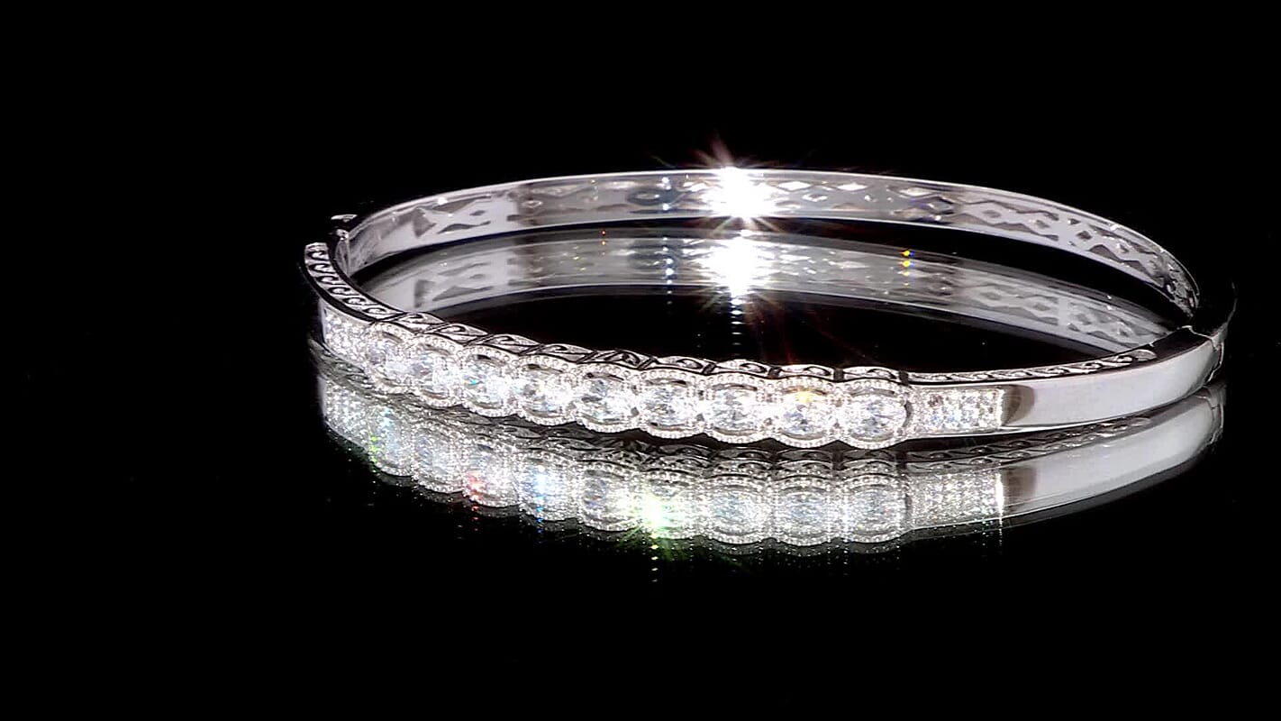 J Francis Embellished with Zirconia by Swarovski Bangle Bracelet in Rhodium Over Sterling Silver (7.25 In) 3.30 ctw