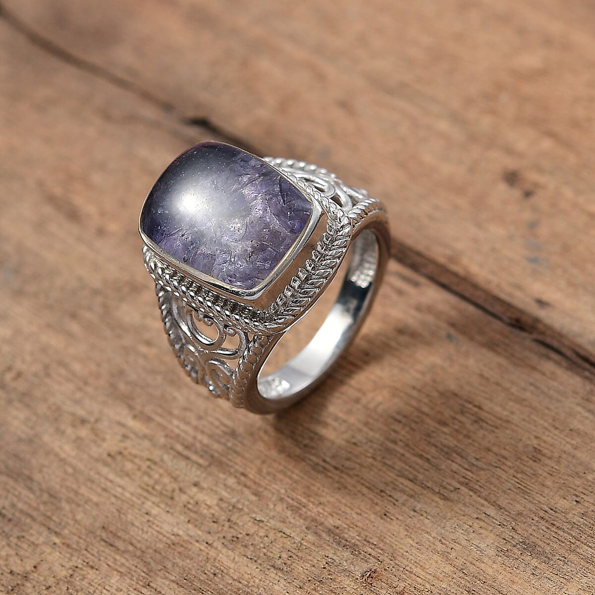 Matrix Tanzanite 5.50 ctw Solitaire Ring in Platinum Over Copper with Magnet (Size 9.0) image number 1