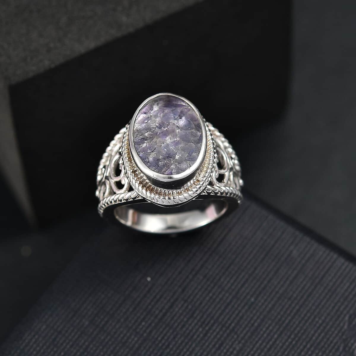 Matrix Tanzanite 5.50 ctw Ring in Platinum Over Copper with Magnet (Size 10.0) image number 1