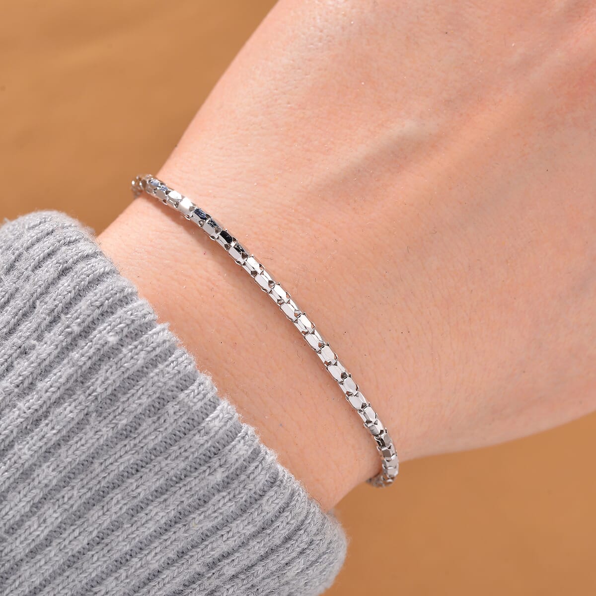 Fancy Chain Bracelet in Rhodium Over Sterling Silver (6.50-8.0In) 2.75 Grams image number 1