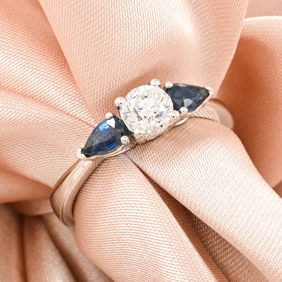 Modani White Diamond VVS1 and Blue Sapphire 0.90 ctw Ring in 950 Platinum (Size 10.0) 4.10 Grams image number 1