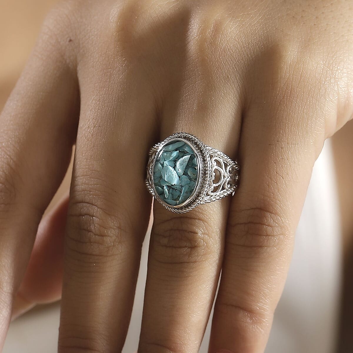 Matrix Sleeping Beauty Turquoise 8.00 ctw Solitaire Ring in Platinum Over Copper with Magnet (Size 5.0) image number 2