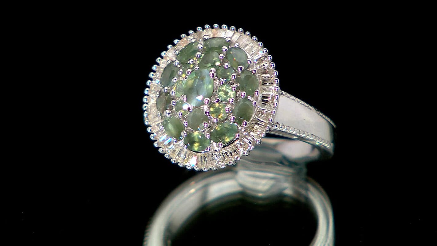 Narsipatnam Alexandrite, Diamond (0.42 cts) Ring in Rhodium Over Sterling Silver (Size 10.0) 1.70 ctw