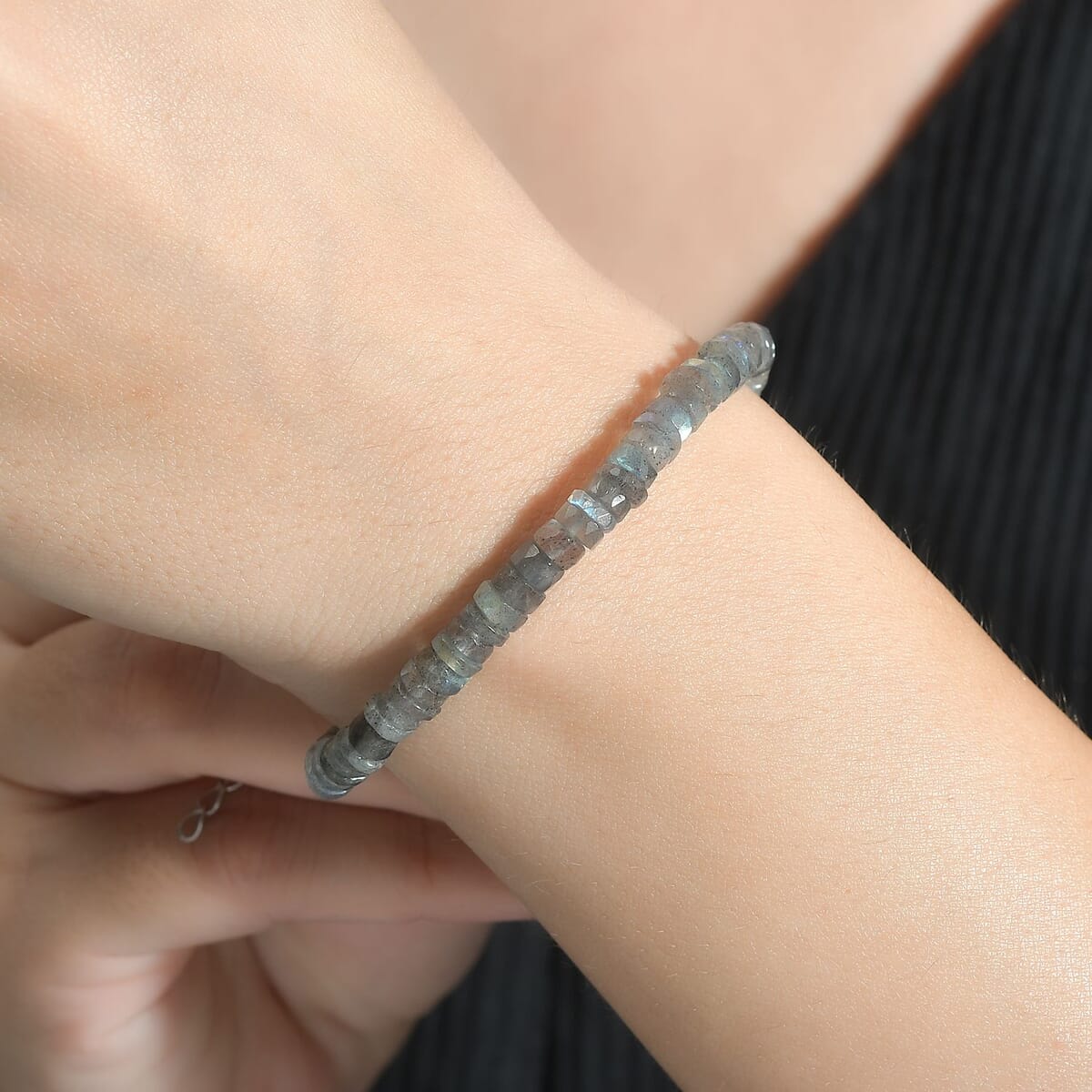 AAA Malagasy Labradorite 40.00 ctw Bracelet in Rhodium Over Sterling Silver (7.25 In) image number 2