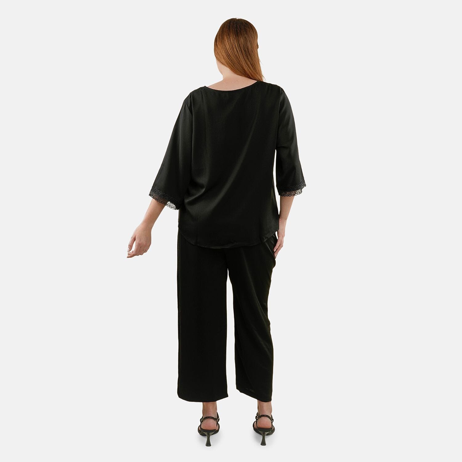 Black / M/L - Product card gallery slide 2 (9432475697407)