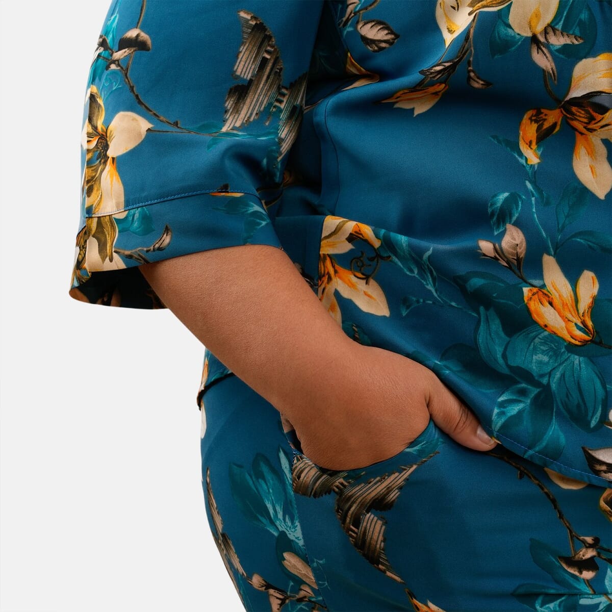 TAMSY Blue Floral 2 Piece Lace Top and Pant Set - M/L image number 3