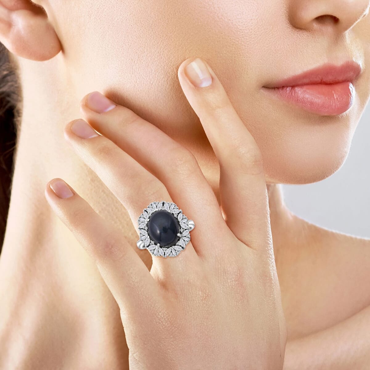 Blue Star Sapphire (DF) and White Zircon 9.00 ctw Starlight Ring in Rhodium Over Sterling Silver (Size 10.0) image number 2