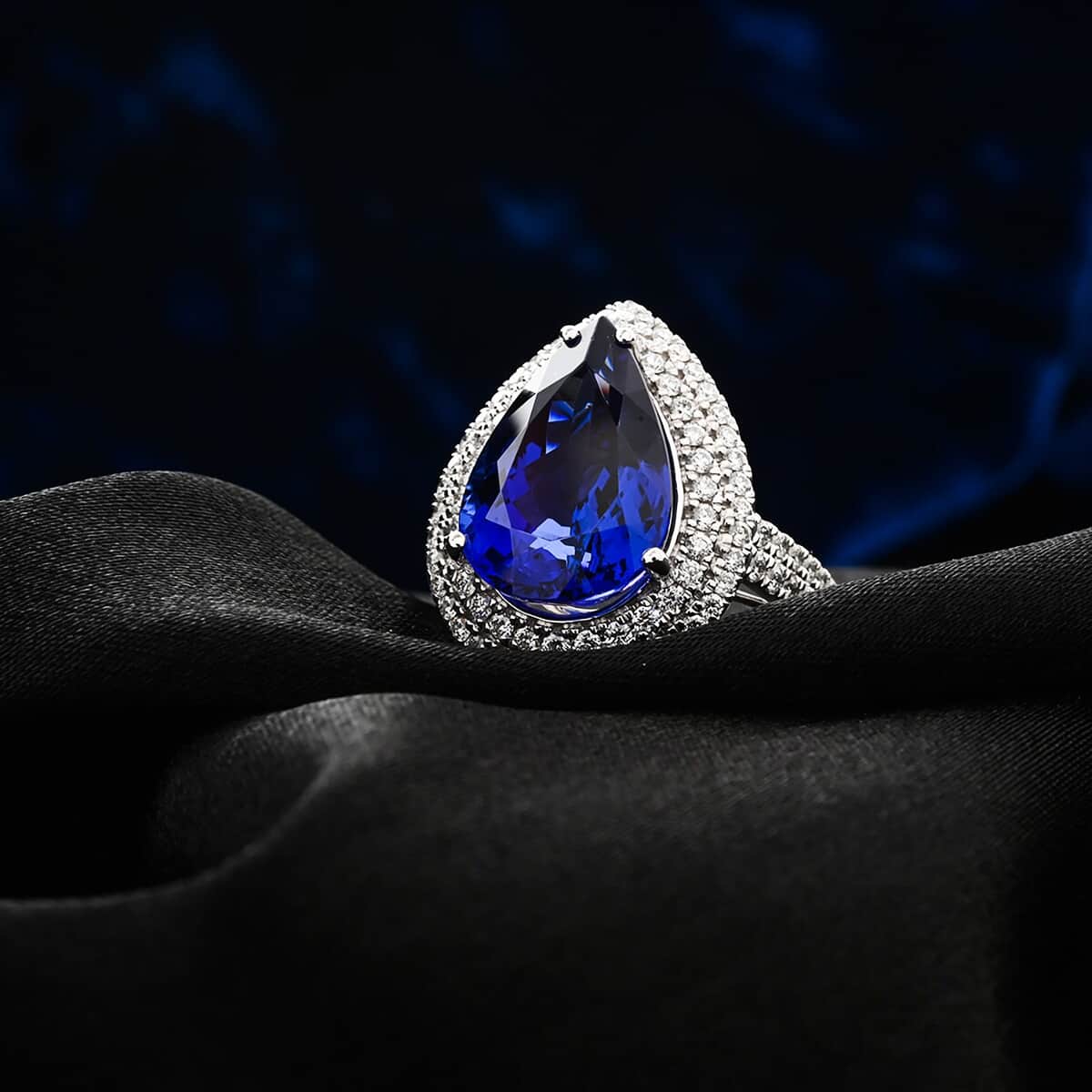 Certified & Appraised Rhapsody AAAA Tanzanite and E-F VS Diamond 9.40 ctw Ring in 950 Platinum 9.25 Grams image number 1