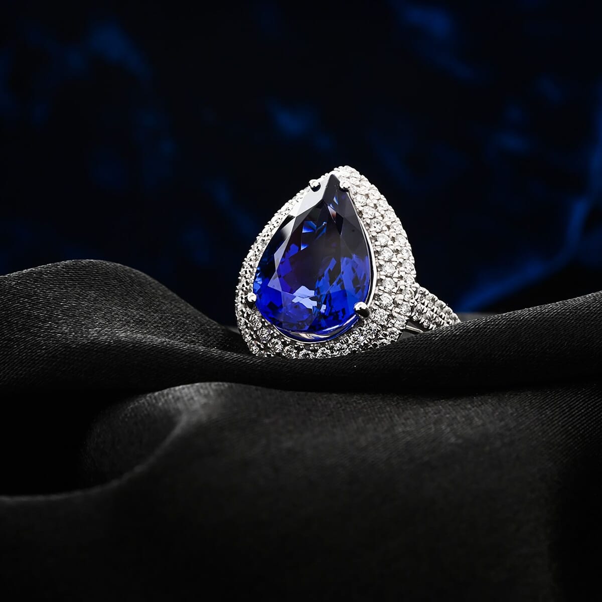 Certified & Appraised Rhapsody AAAA Tanzanite and E-F VS Diamond 9.40 ctw Ring in 950 Platinum (Size 9.0) 9.25 Grams image number 1