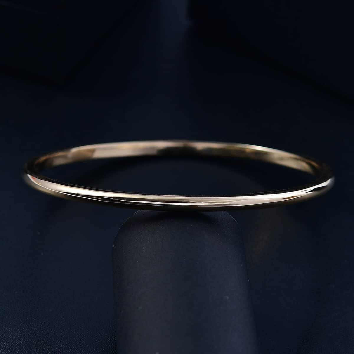 Iliana Bangle Bracelet in 18K Yellow Gold (7.25 In) 22.20 Grams image number 1