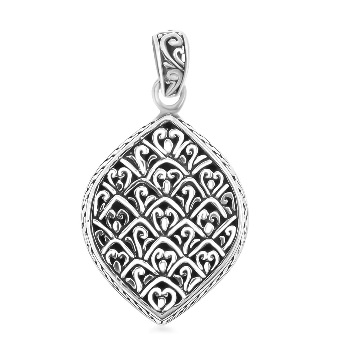 Bali Legacy Pendant in Sterling Silver 5.80 Grams image number 0