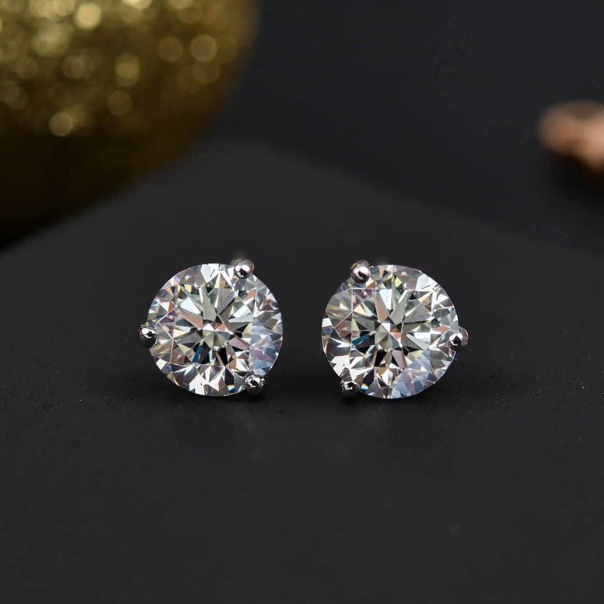 Luxuriant Lab Grown Diamond E-F VS 2.50 ctw Solitaire Stud Earrings in 10K White Gold image number 1