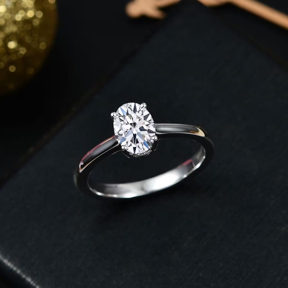 Luxuriant Lab Grown Diamond E-F VS 1.00 ctw Solitaire Ring in 10K White Gold (Size 10.0) image number 7