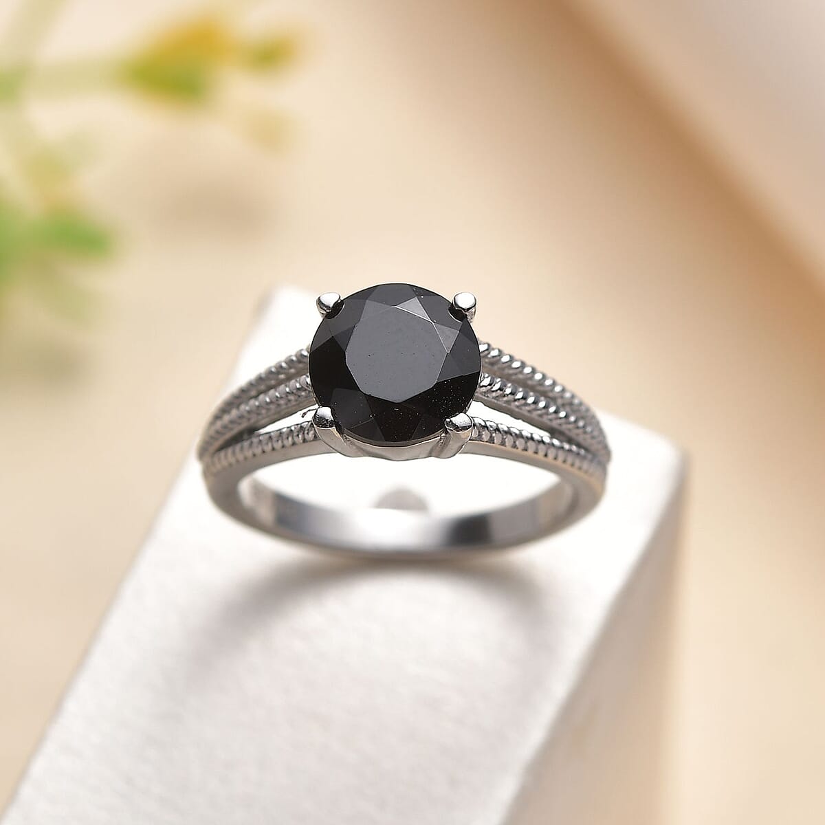 Thai Black Spinel 2.25 ctw Solitaire Ring in Stainless Steel (Size 8.0) image number 1