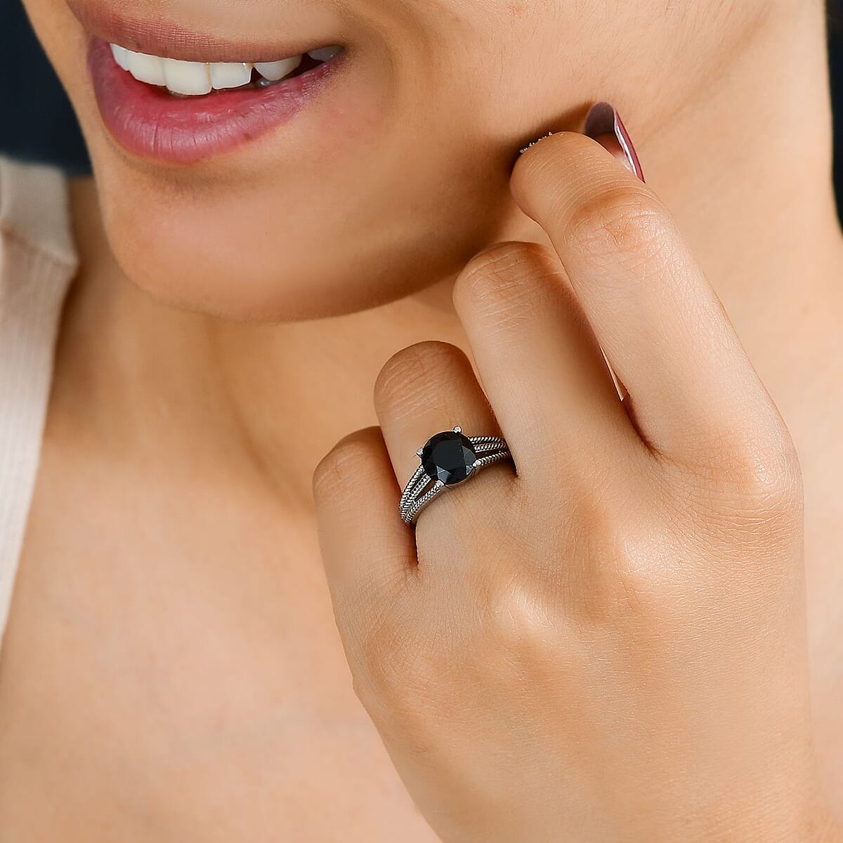 Thai Black Spinel 2.25 ctw Solitaire Ring in Stainless Steel (Size 8.0) image number 2