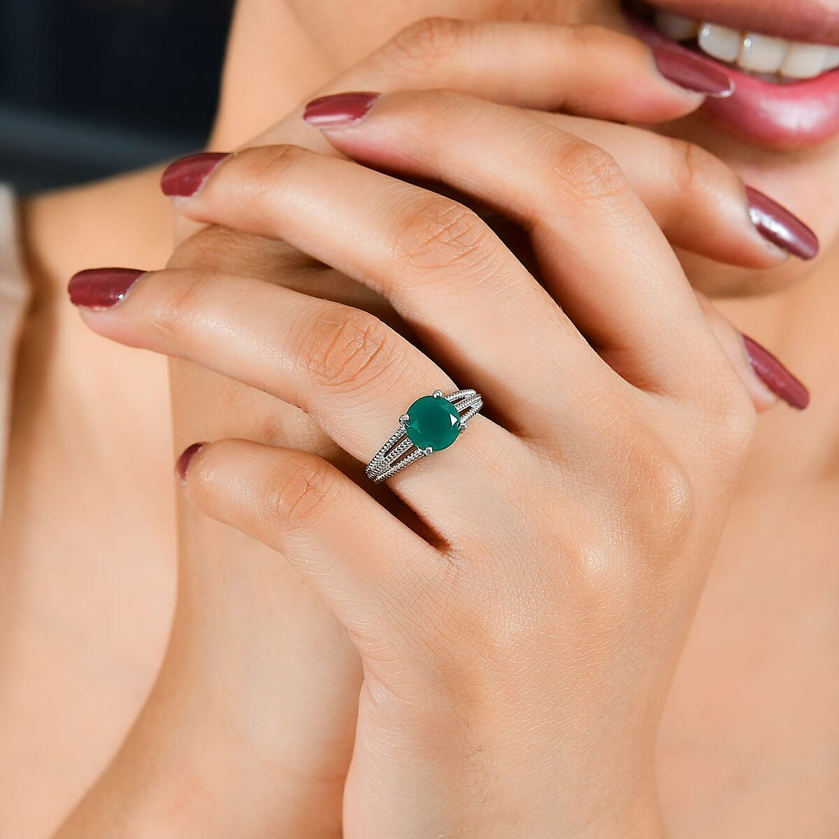 Green Onyx 1.75 ctw Solitaire Ring in Stainless Steel (Size 7.0) image number 2