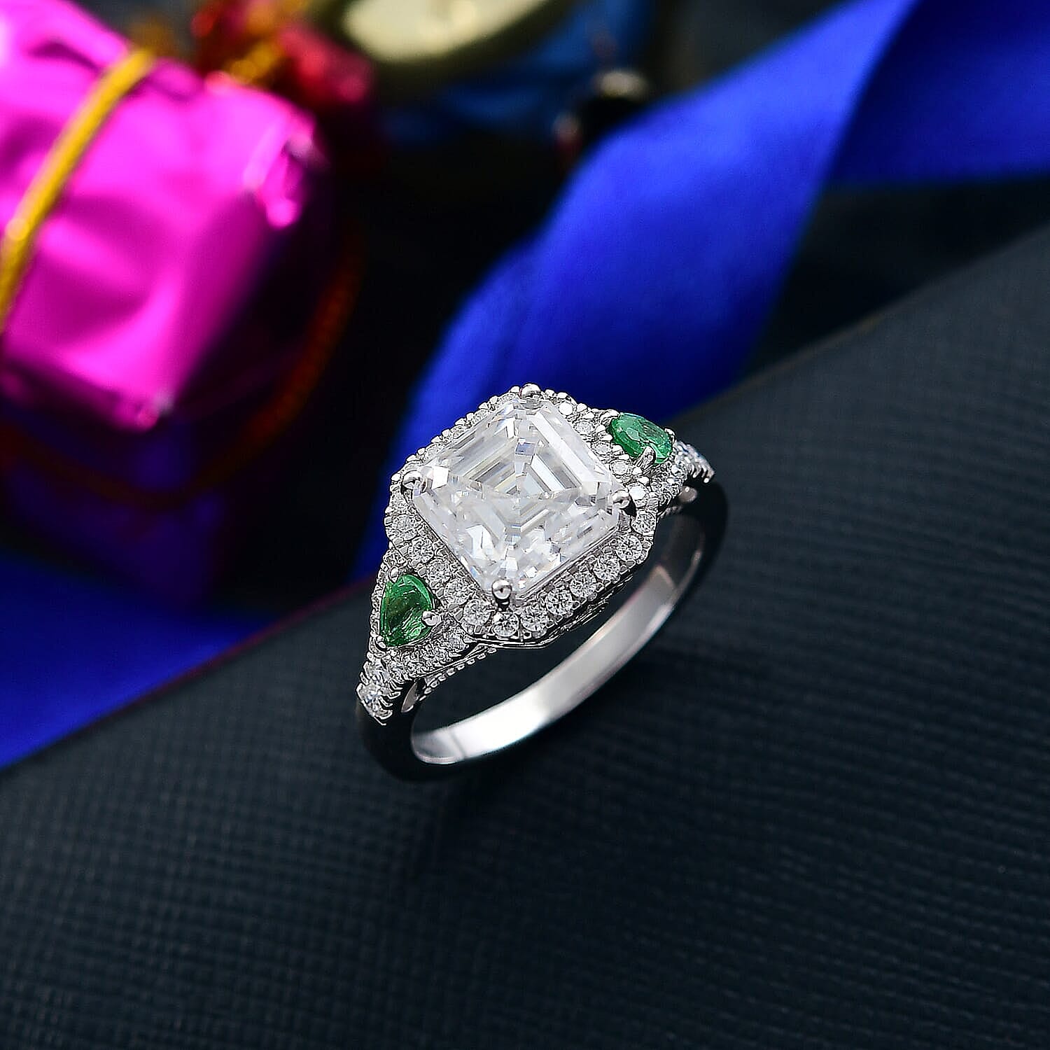 Moissanite & Tsavorite Garnet / 10 - Product card gallery slide 2 (10145803239707)