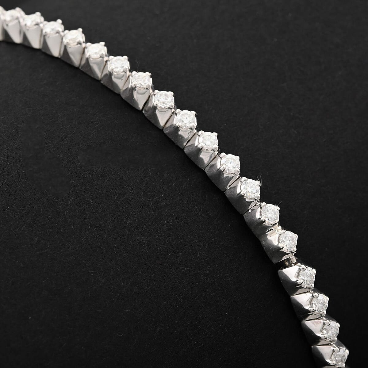 Clarte NU Tennis Flex Collection Moissanite 1.40 ctw Bangle Bracelet in Sterling Silver (6.50 In) image number 1