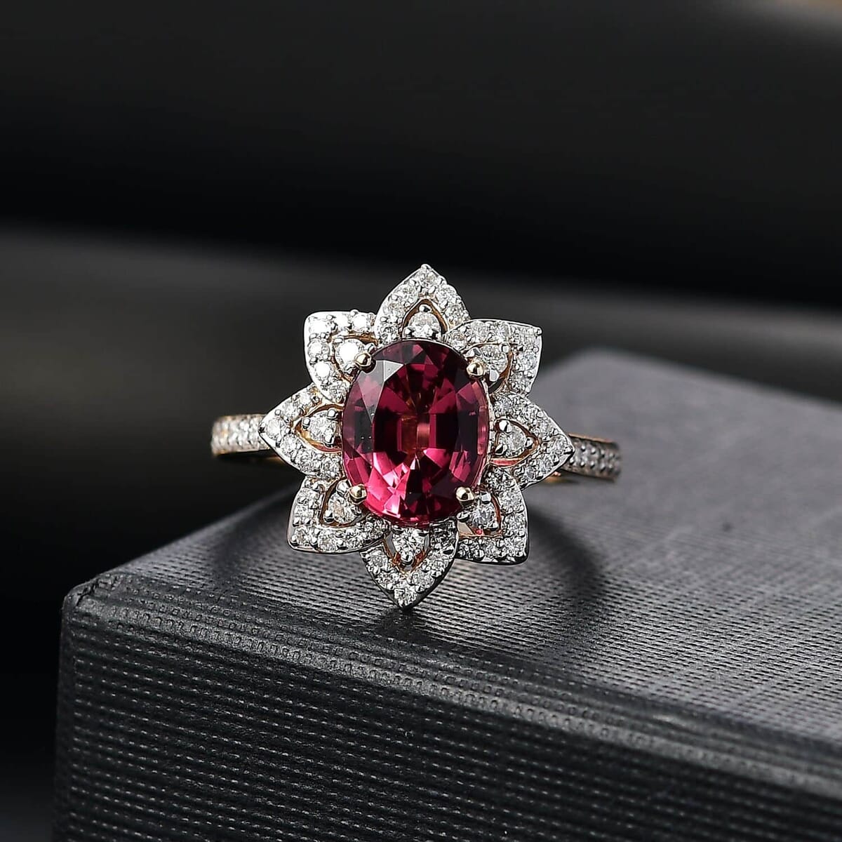Doorbuster Certified & Appraised Luxoro AAA Ouro Fino Rubellite and G-H I2 Diamond 2.73 ctw Ring in 14K Yellow Gold (Size 10.0) 4.50 Grams (Del. in 7-10 Days) image number 1