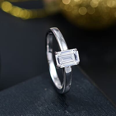 IGI Certified Luxuriant Lab Grown Diamond E-F VS 1.00 ctw Solitaire Ring in 10K White Gold (Size 8.0)