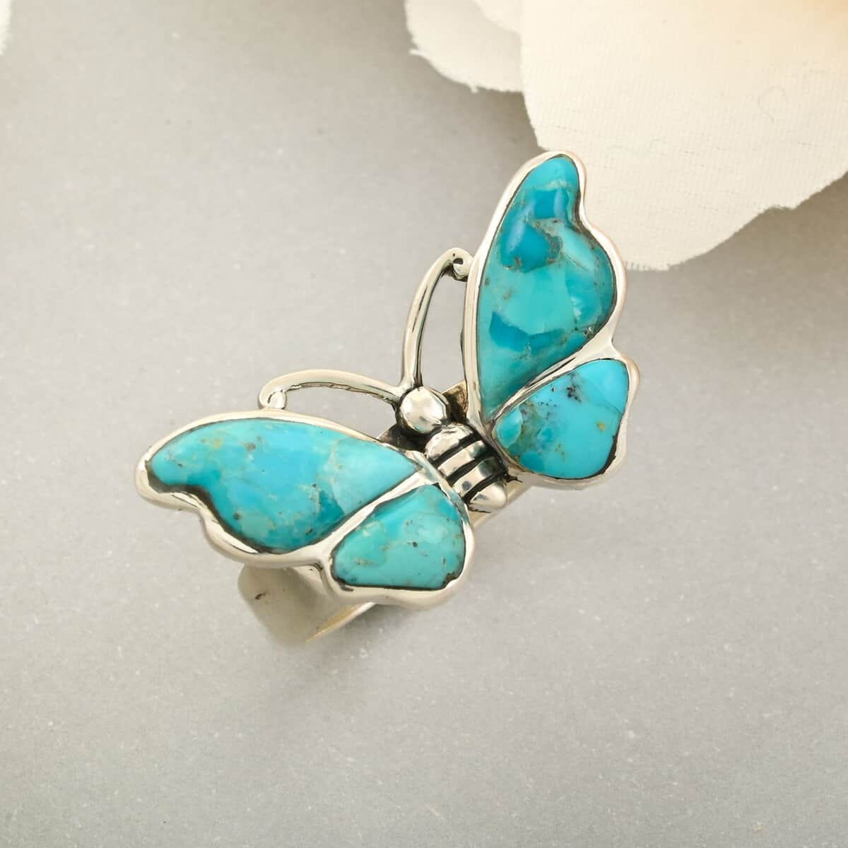 Santa Fe Style Kingman Turquoise 7.60 ctw Ring in Sterling Silver (Size 10.0) image number 1