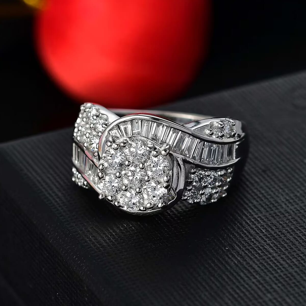 Luxuriant Lab Grown Diamond SI 2.00 ctw Ring in Rhodium Over Sterling Silver (Size 6.0) image number 7