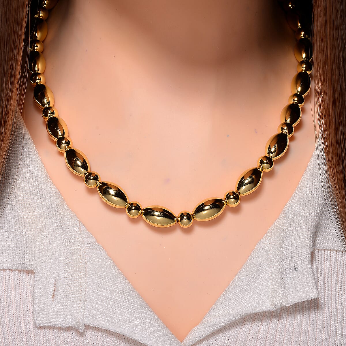 Oval and Round Shape Necklace in Goldtone 18-20 Inches image number 1