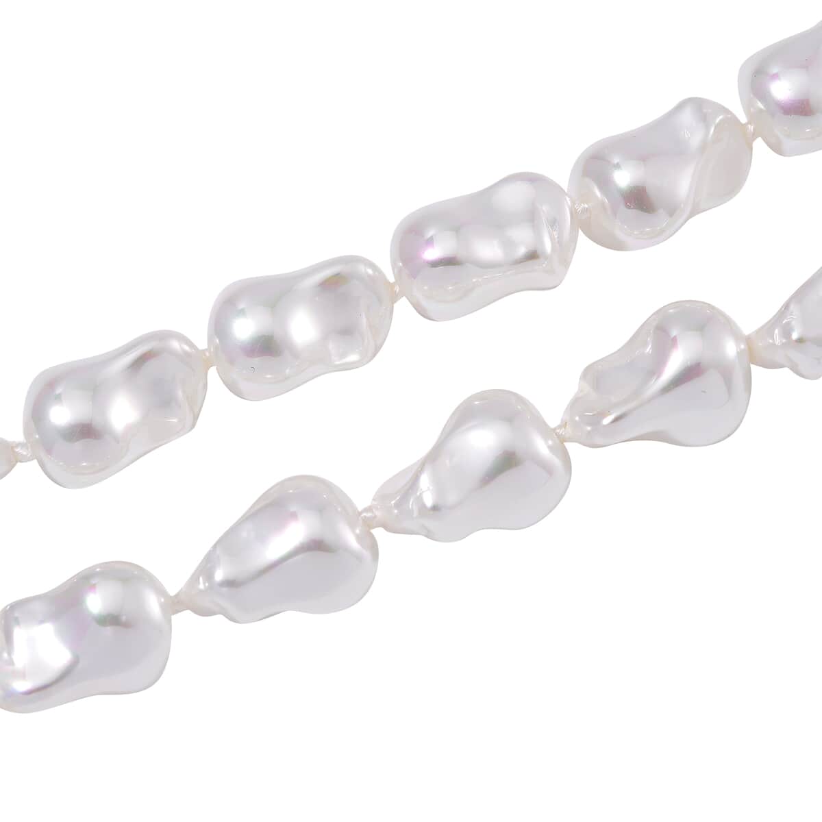 Doorbuster White Shell Pearl Necklace (20 Inches) in Stainless Steel image number 3