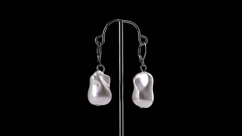 Doorbuster White Shell Pearl Earrings in Stainless Steel