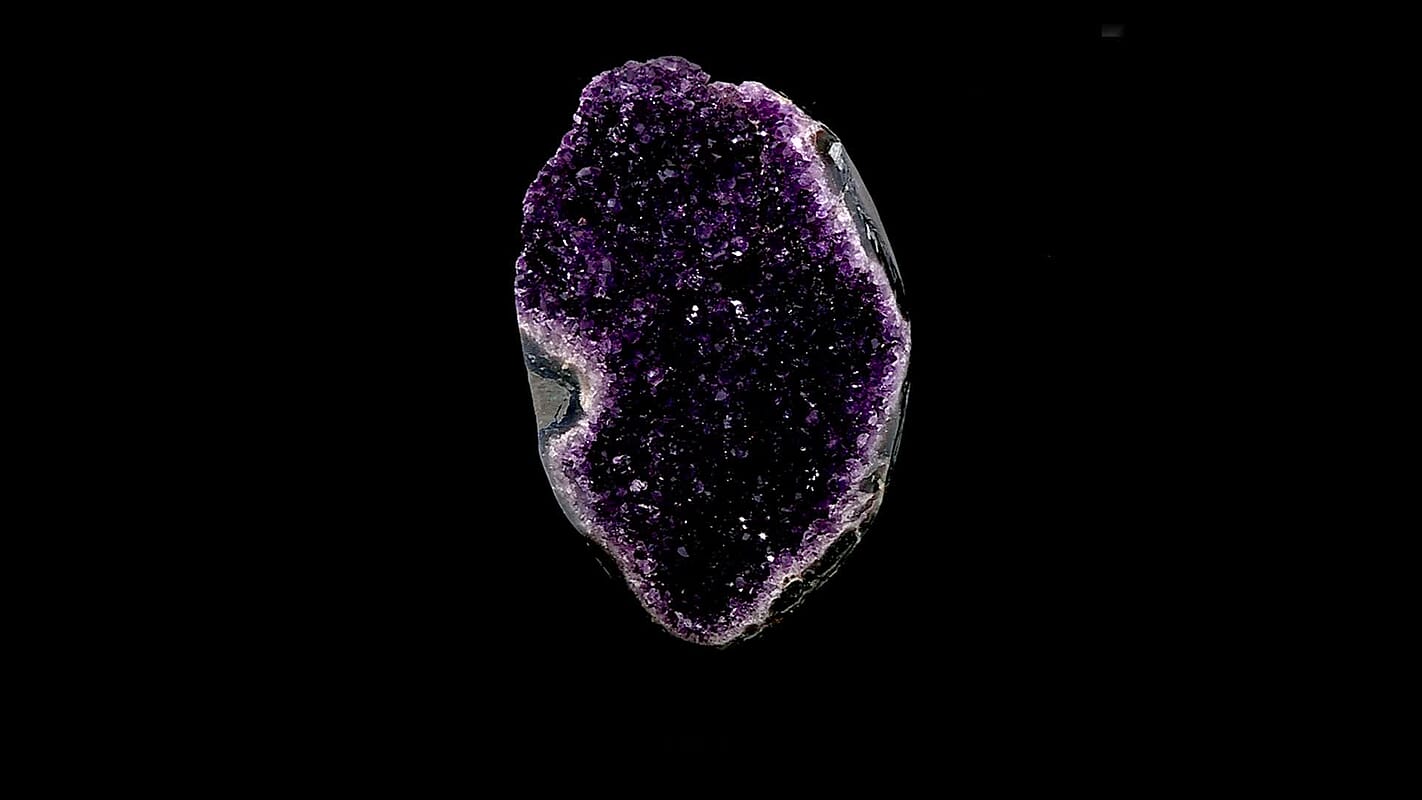Amethyst on Stand -L Approx. 12700ctw