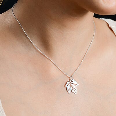 Leaf Pendant Necklace in Sterling Silver 2.50 Grams 20 Inches