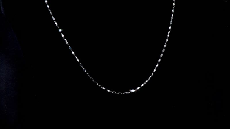 2.06mm Tile Chain Necklace in 950 Platinum 20 Inches 3.55 Grams