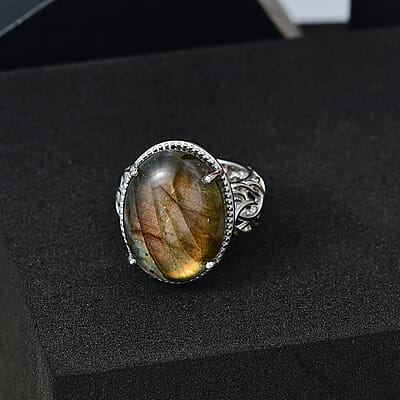 Karis Madagascar Fire Labradorite 20.50 ctw Solitaire Ring in Platinum Bond (Size 10.0)