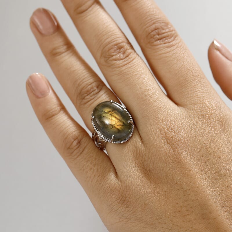 Karis Madagascar Fire Labradorite 20.50 ctw Solitaire Ring in Platinum Bond (Size 10.0)