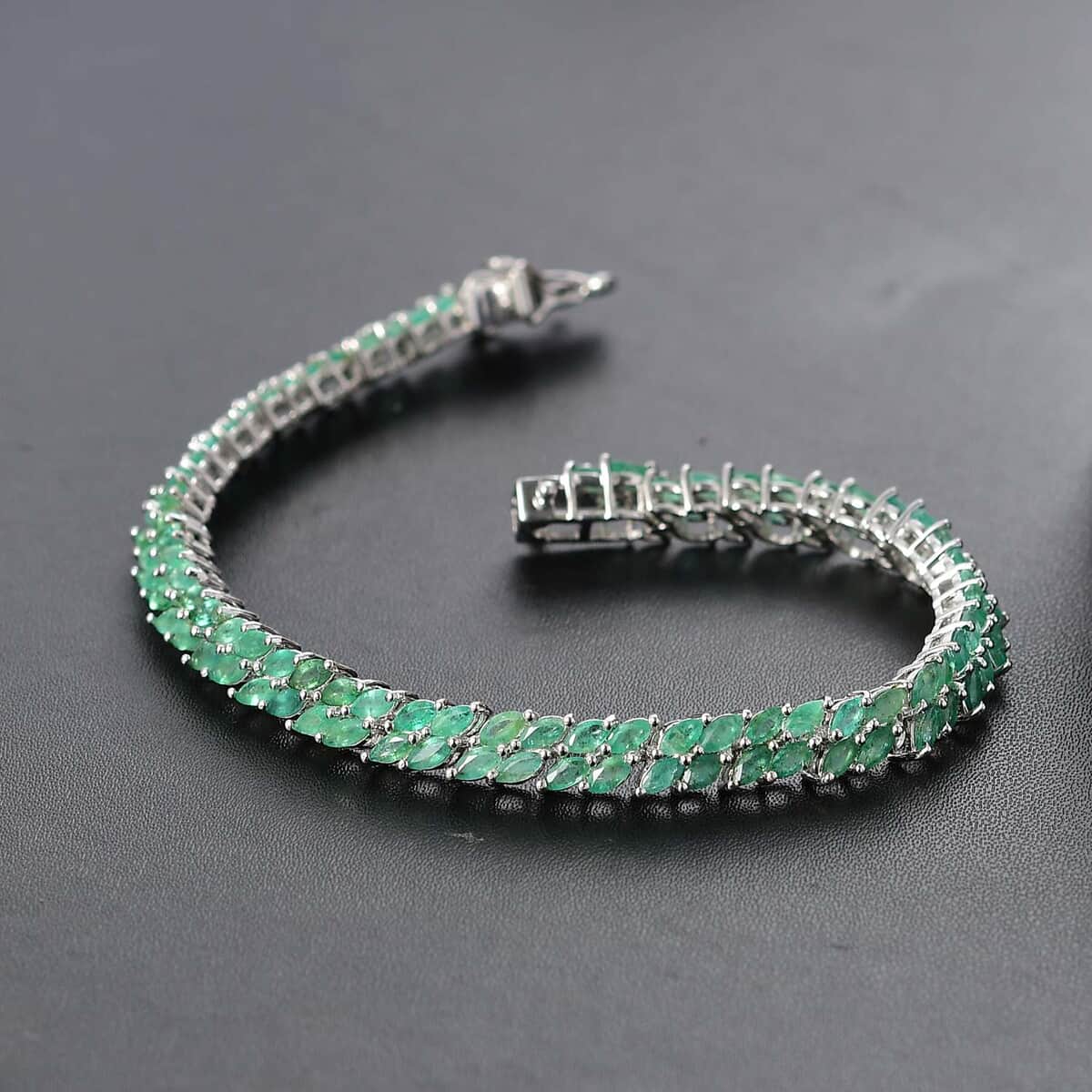 Doorbuster Karis Emerald 8.25 ctw Linking Bracelet in Platinum Bond (7.25 In) image number 1