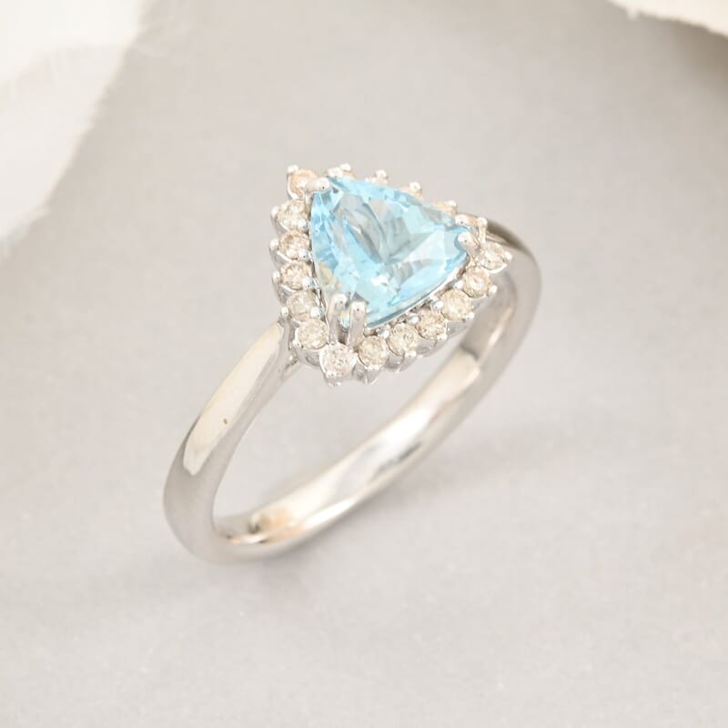 Certified and Appraised Luxoro AAA Santa Maria Aquamarine, Diamond Ring in 10K White Gold 1.20 ctw (Size 9.0)