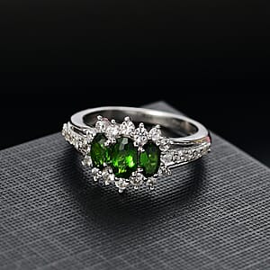 D'Joy Chrome Diopside and White Zircon 1.65 ctw Blooming Flower Ring in Rhodium Over Sterling Silver (Size 7.0)