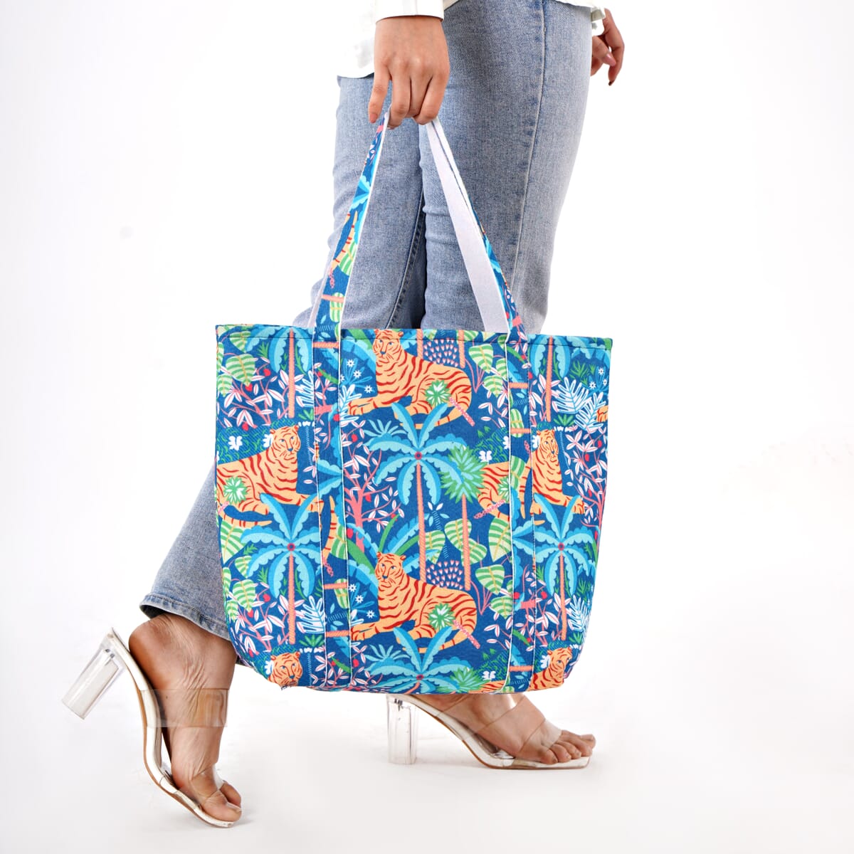 Blue Vivid Digital Lion Printed Fabric Tote Bag (Buy One Get One Free) image number 3