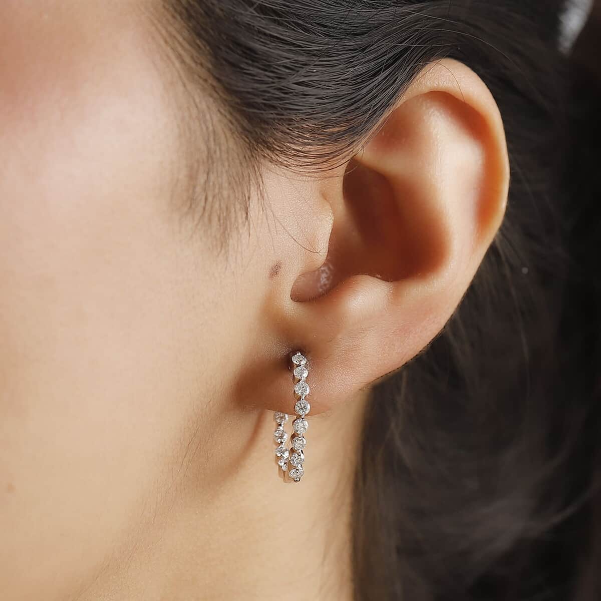 Luxuriant Lab Grown Diamond SI 1.00 ctw Hoop Earrings in Rhodium Over Sterling Silver image number 2