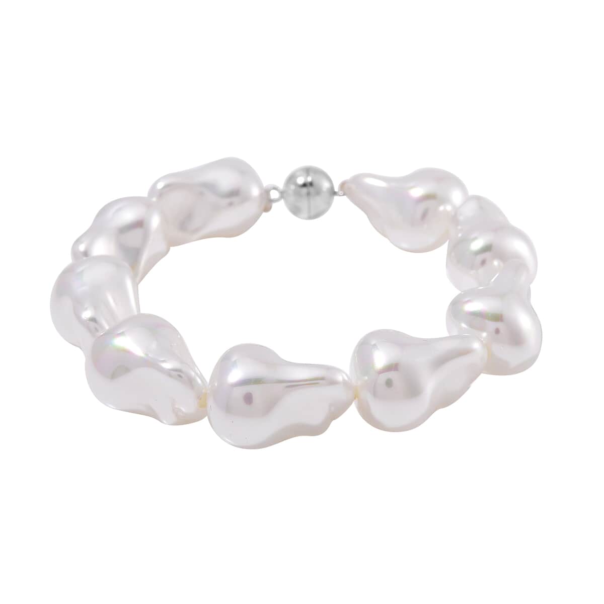 Doorbuster White Shell Pearl Bracelet in Stainless Steel (8.50 In) image number 0