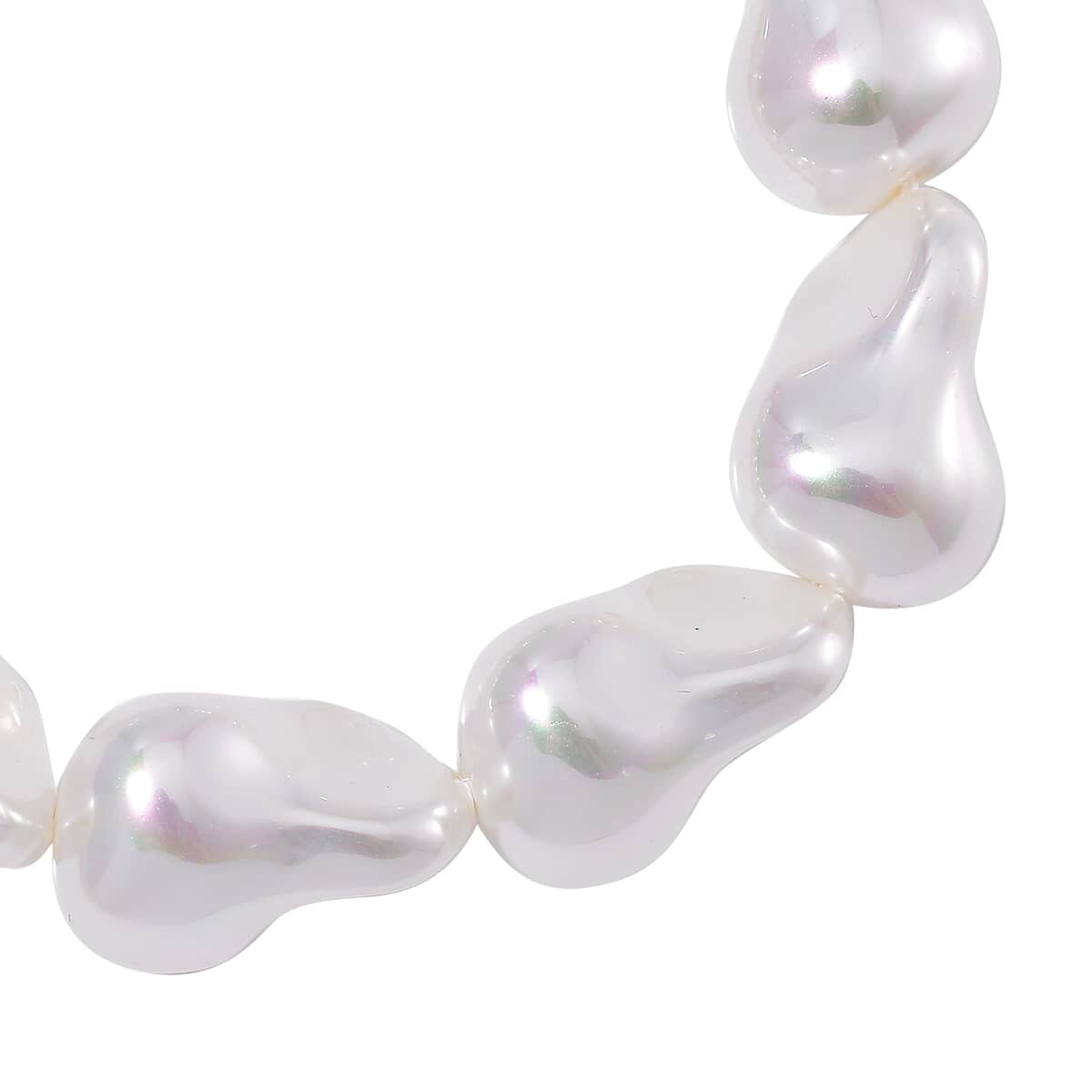 Doorbuster White Shell Pearl Bracelet in Stainless Steel (8.50 In) image number 3