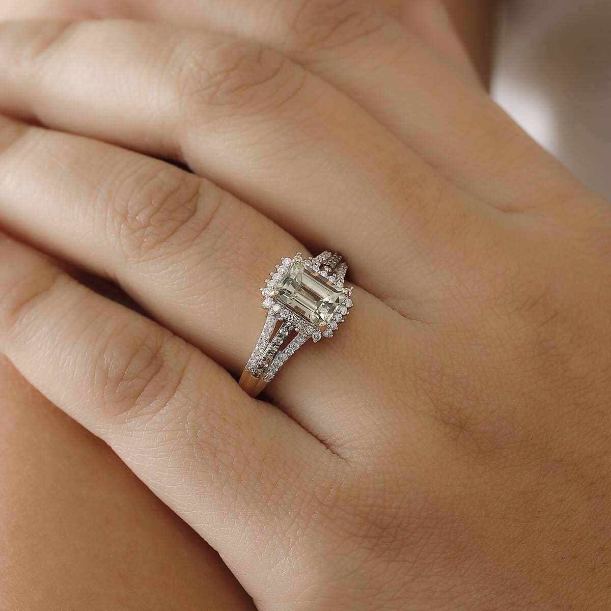 Luxoro AAA Turkizite, I2 Natural Champagne and Diamond 2.15 ctw Vintage Luxe Ring in 14K Yellow Gold (Size 8.0) image number 2